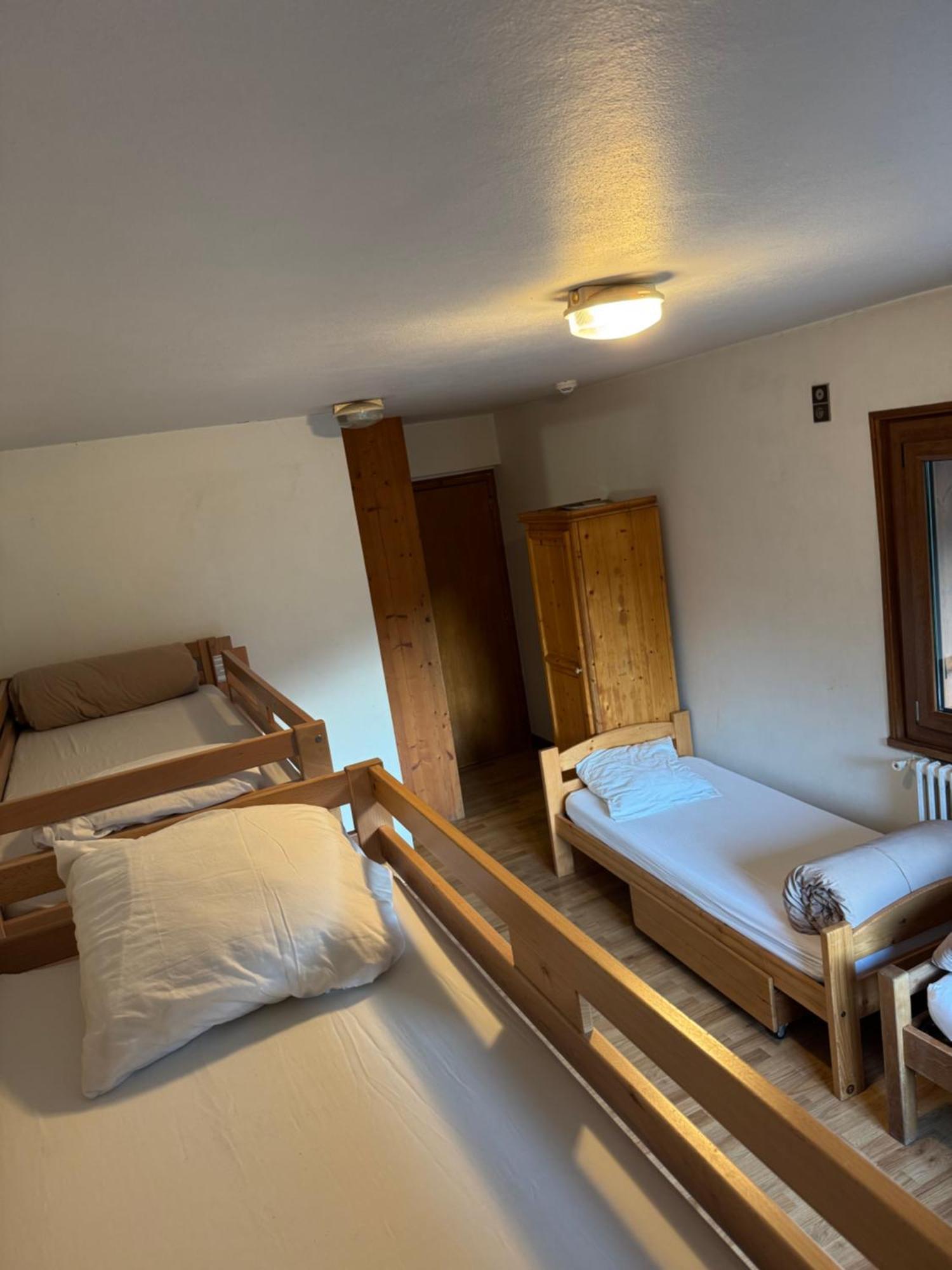 L'Ardesia Hostel Morzine Luaran gambar