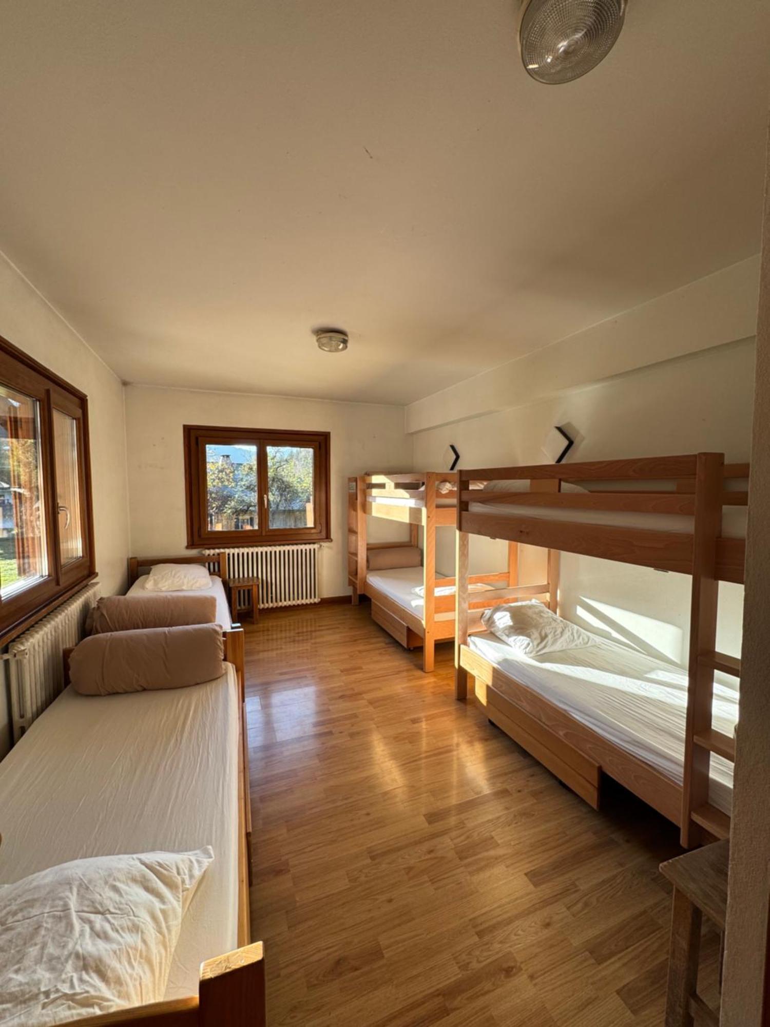 L'Ardesia Hostel Morzine Luaran gambar