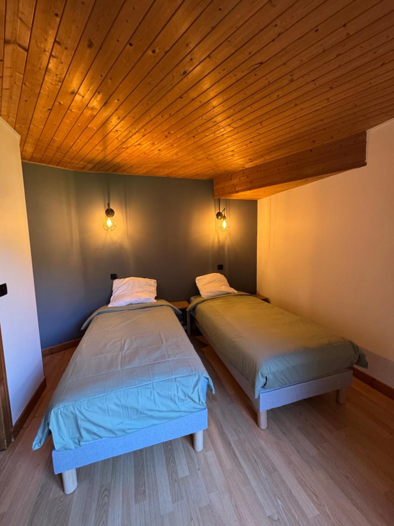 L'Ardesia Hostel Morzine Luaran gambar
