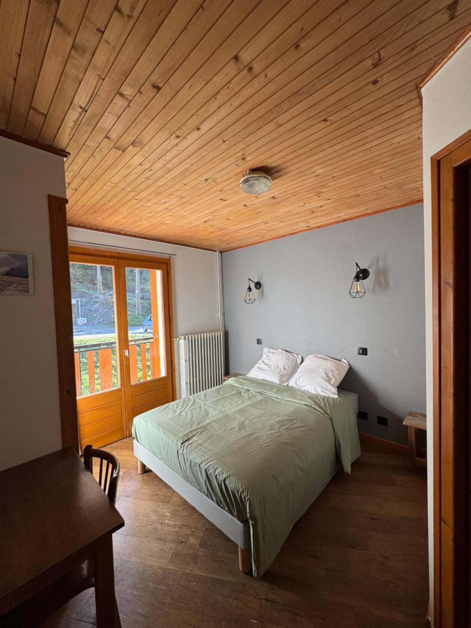 L'Ardesia Hostel Morzine Luaran gambar
